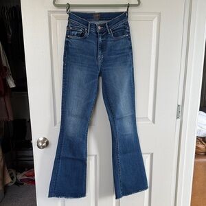 MOTHER The Weekender Fray in Color: Take it Easy Size: 25